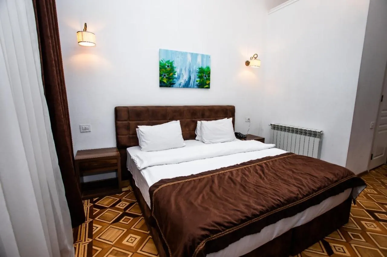 Malakan Nizami Str. Baku 4*,